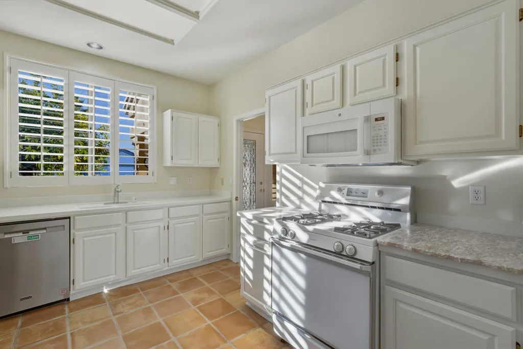 78428 Desert Willow Drive, Palm Desert, California 92211 home-pic-16