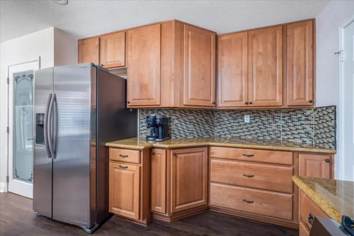 10-Kitchen