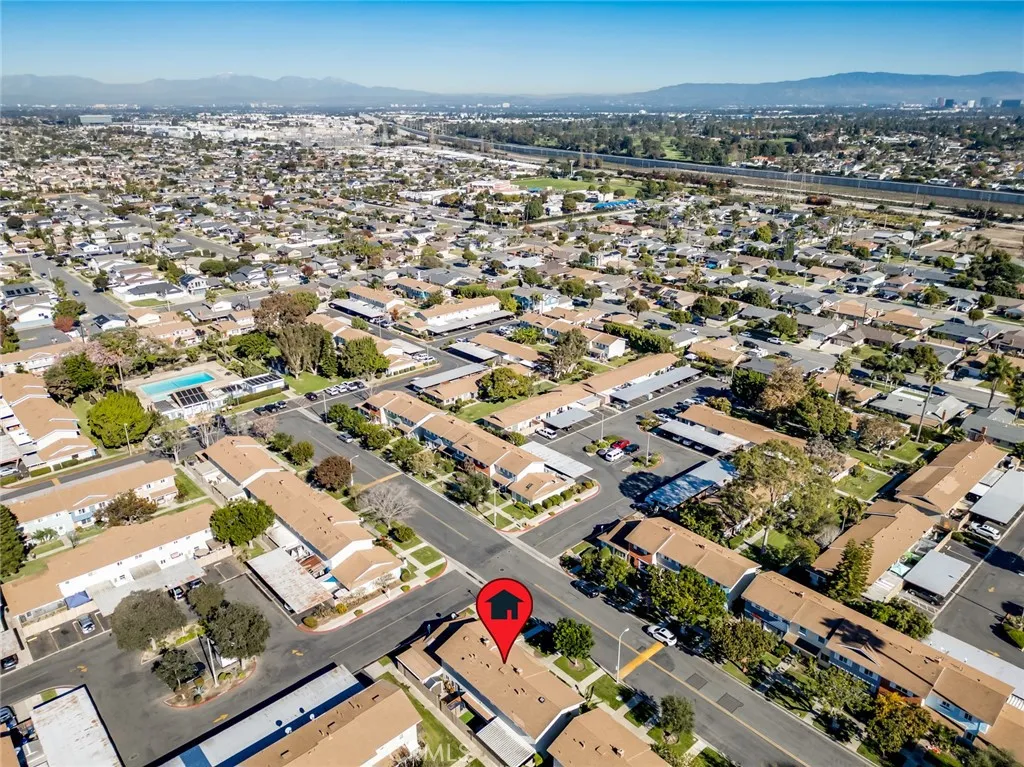 19917 Piccadilly, Huntington Beach, California 92646 home-pic-39