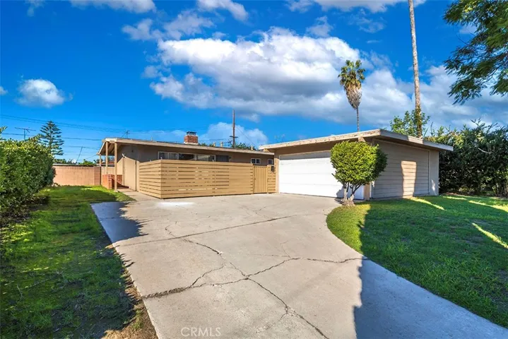 15011 La Mesa, La Mirada, California 90638