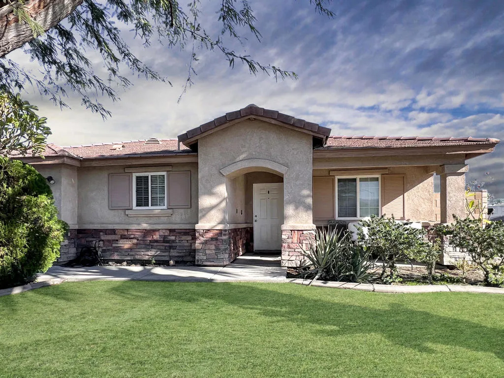 52402 Michelle Drive, Coachella, California 92236 home-pic-0
