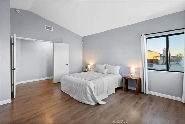 13455 Ivanpah Road, Apple Valley, California 92308