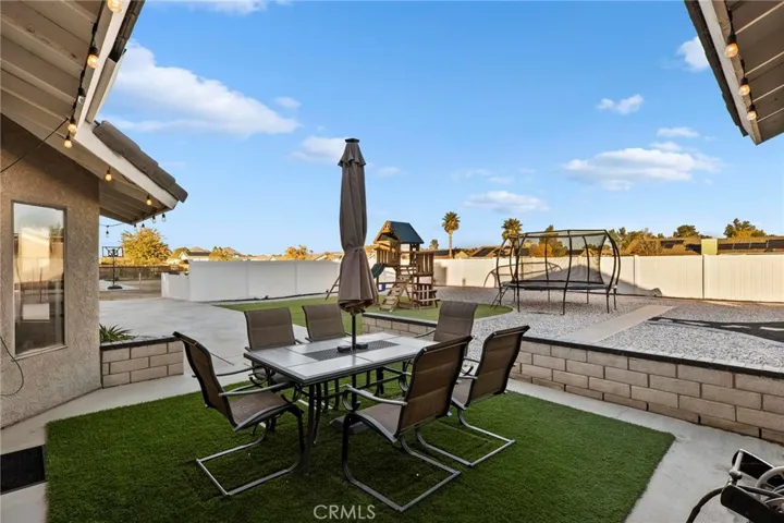 13455 Ivanpah Road, Apple Valley, California 92308