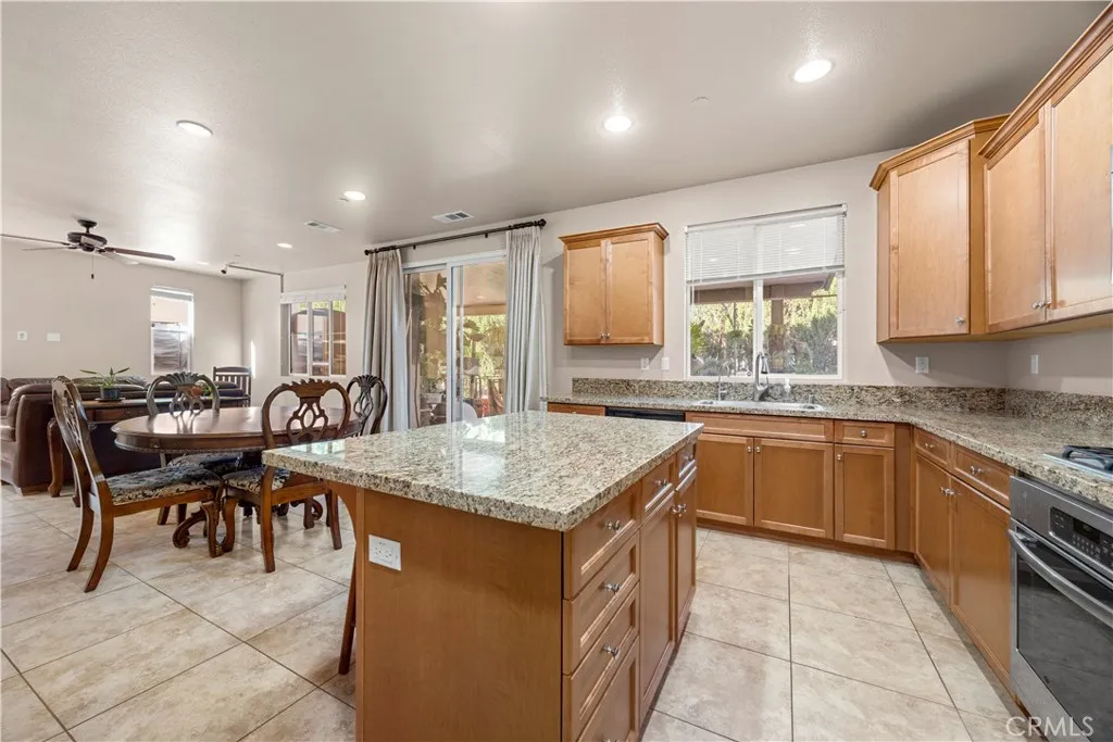 12836 Luna Street, Eastvale, California 92880 home-pic-6