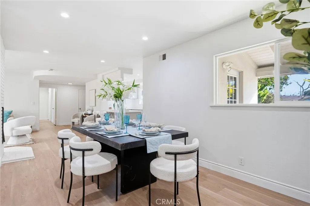 335 N London Place, Anaheim, California 92806 home-pic-15