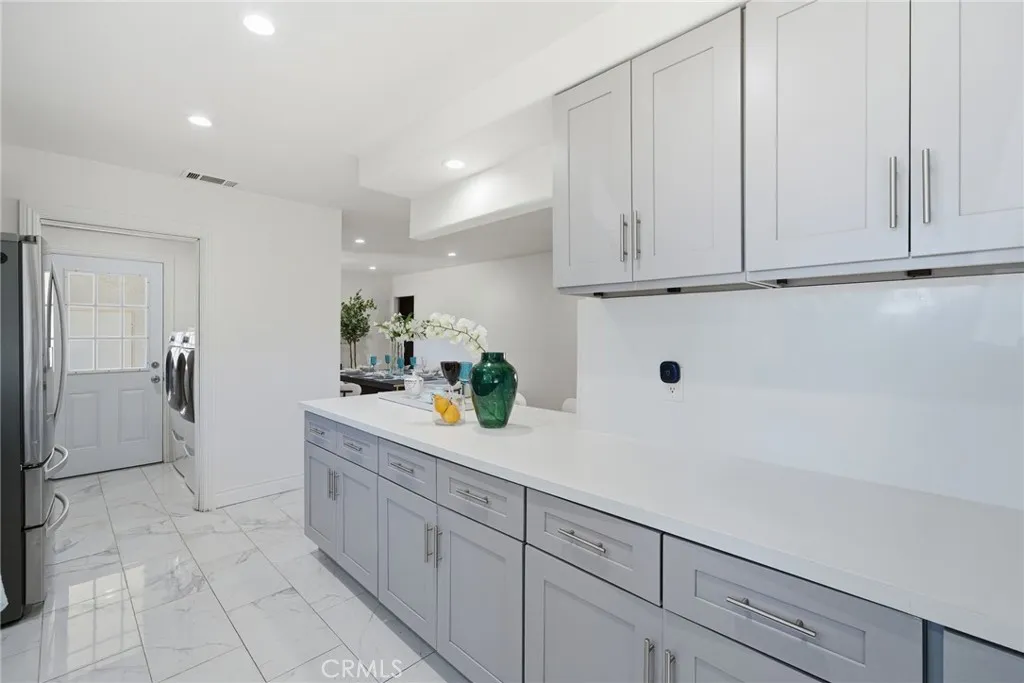 335 N London Place, Anaheim, California 92806 home-pic-12
