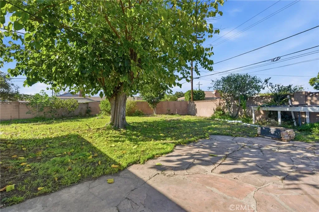 335 N London Place, Anaheim, California 92806 home-pic-29