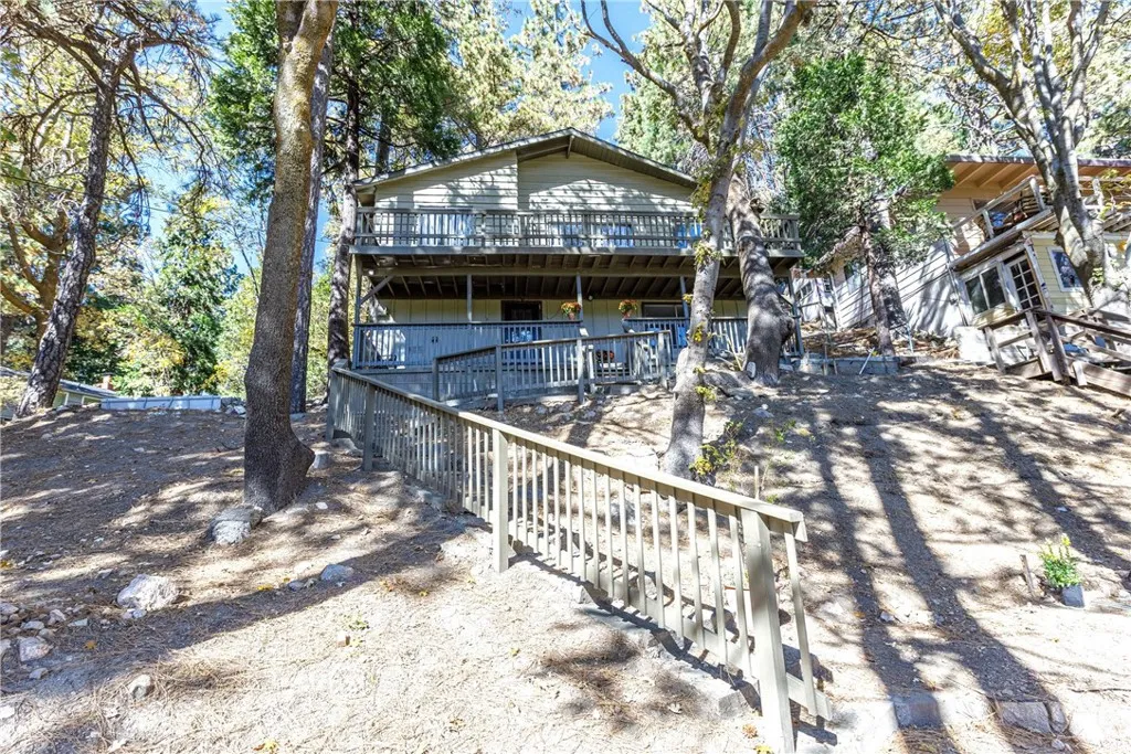 712 S Old Toll, Twin Peaks, California 92391 home-pic-2