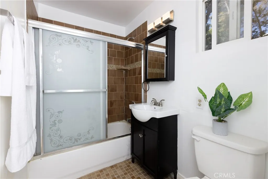 712 S Old Toll, Twin Peaks, California 92391 home-pic-13