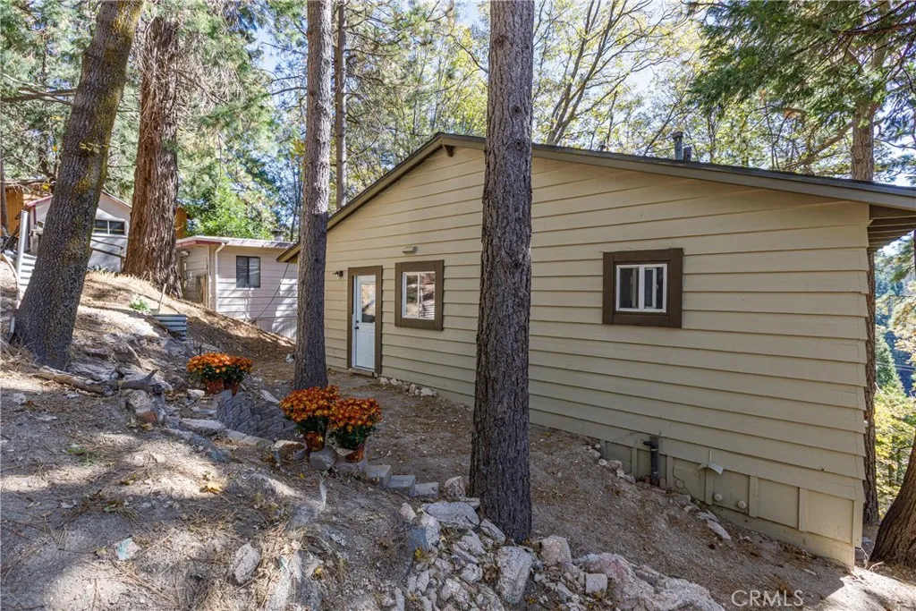 712 S Old Toll, Twin Peaks, California 92391 home-pic-18