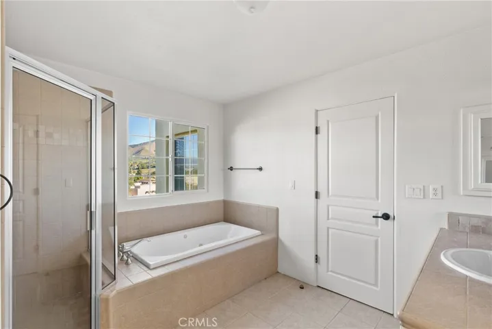 527 Stoneridge, San Luis Obispo, California 93401