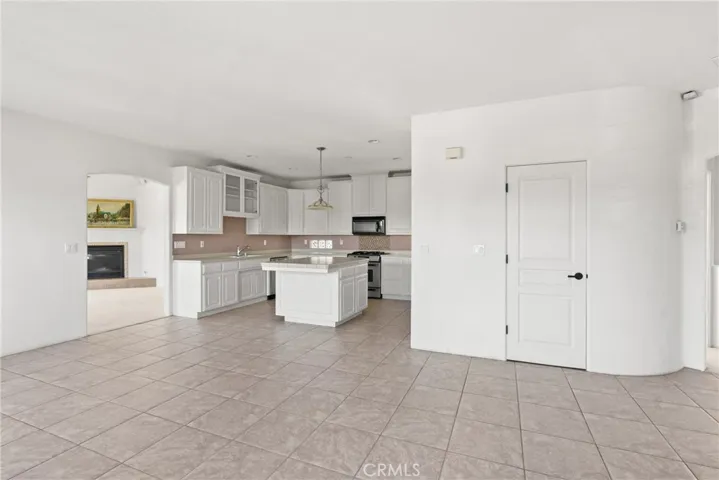 527 Stoneridge, San Luis Obispo, California 93401