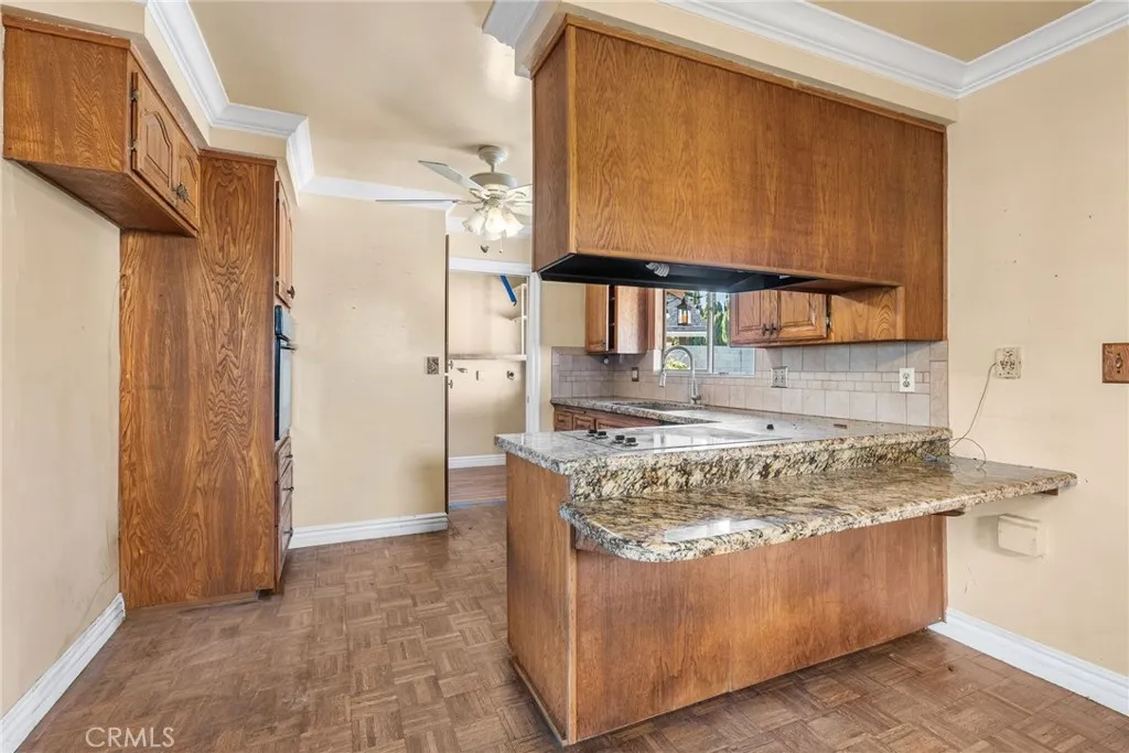 15341 Rushmoor, Huntington Beach, California 92647 home-pic-4