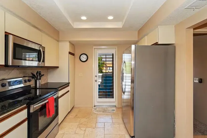 Kitchen 3