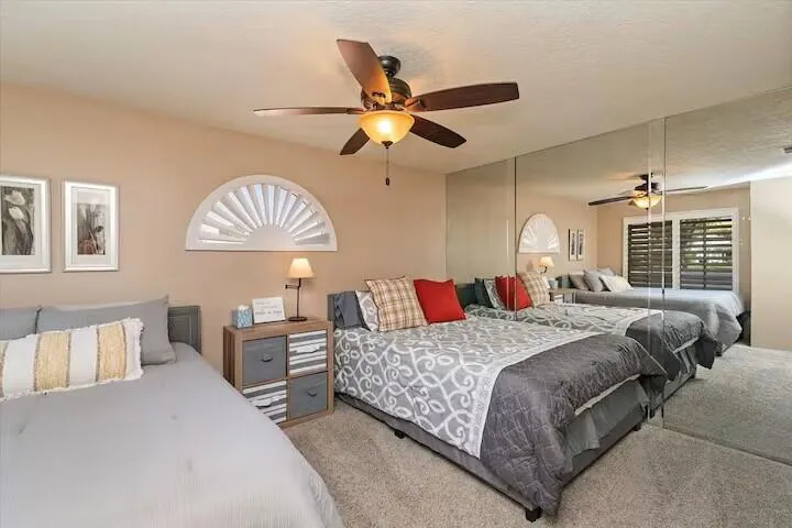 288 Guest bedroom