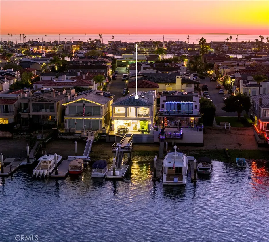 704 Via Lido Nord, Newport Beach, California 92663 home-pic-1