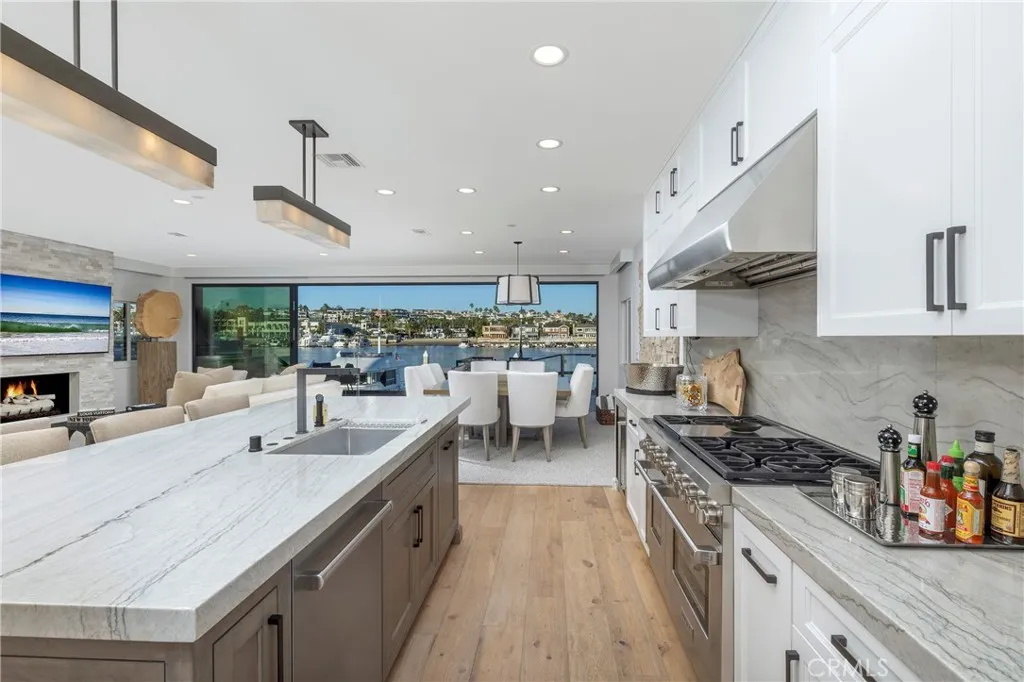 704 Via Lido Nord, Newport Beach, California 92663 home-pic-12