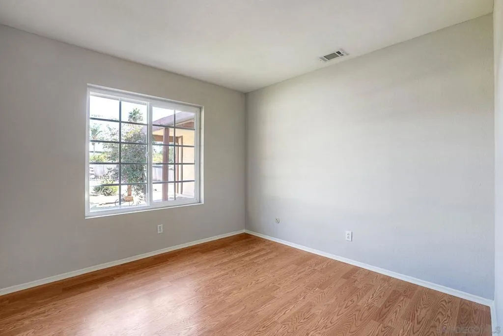 1413 Dawn Ct, San Marcos, California 92069 home-pic-14