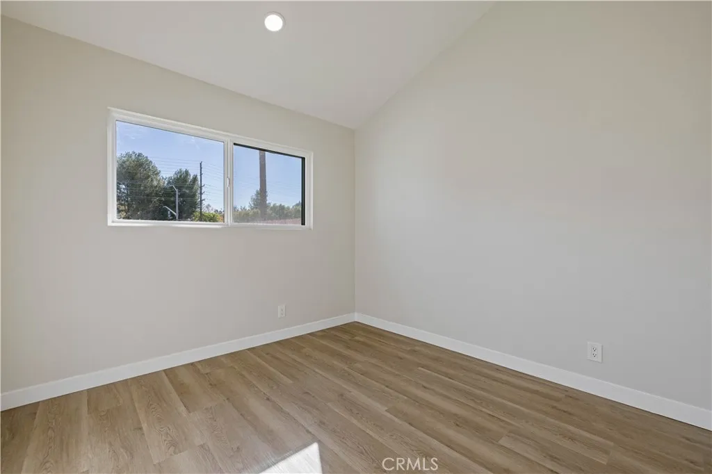 22038 Alamogordo Road, Saugus, California 91350 home-pic-22