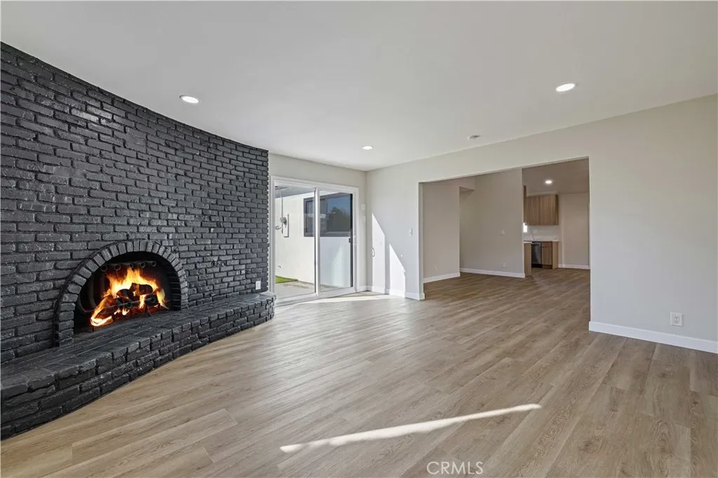 22038 Alamogordo Road, Saugus, California 91350 home-pic-5