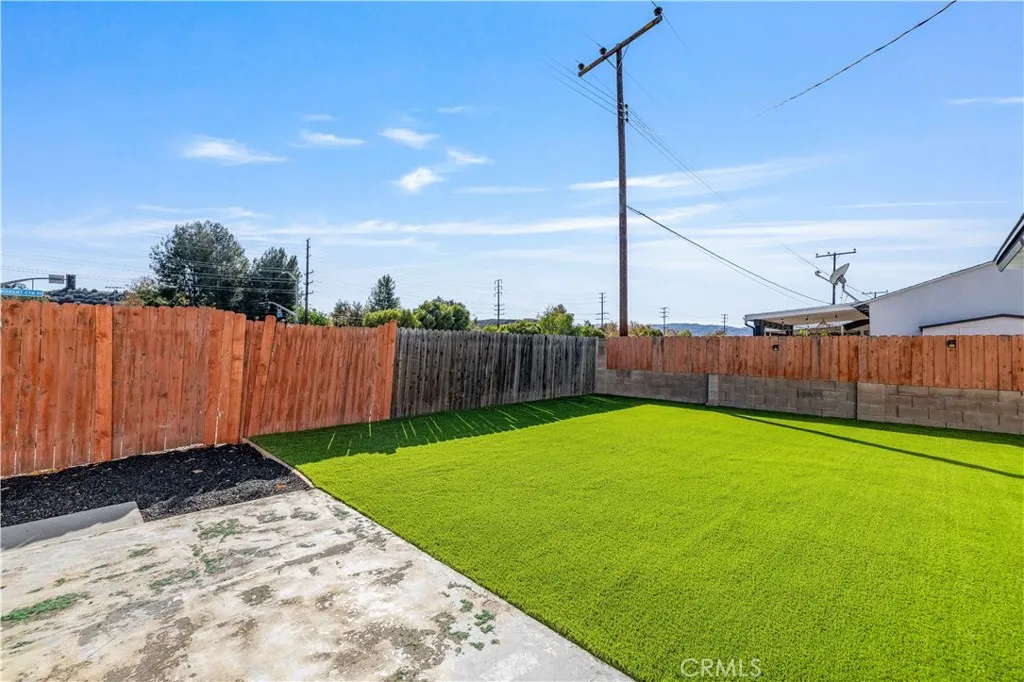 22038 Alamogordo Road, Saugus, California 91350 home-pic-27