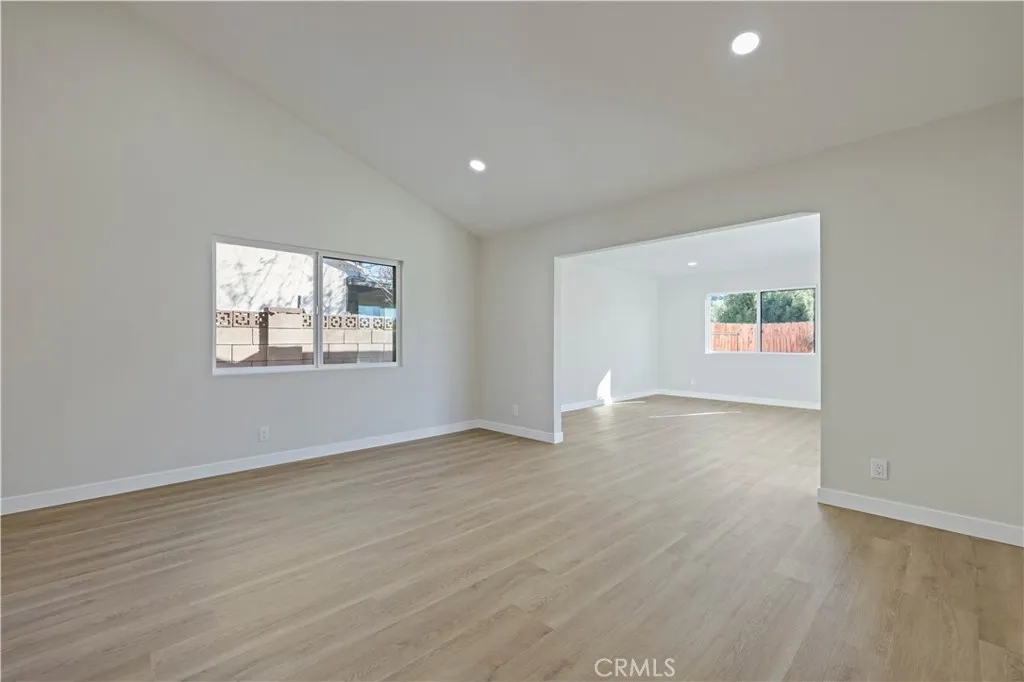 22038 Alamogordo Road, Saugus, California 91350 home-pic-8