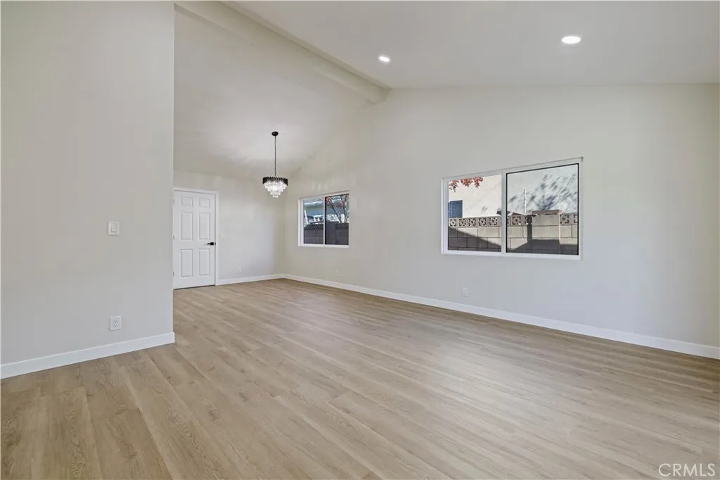 22038 Alamogordo Road, Saugus, California 91350 home-pic-7