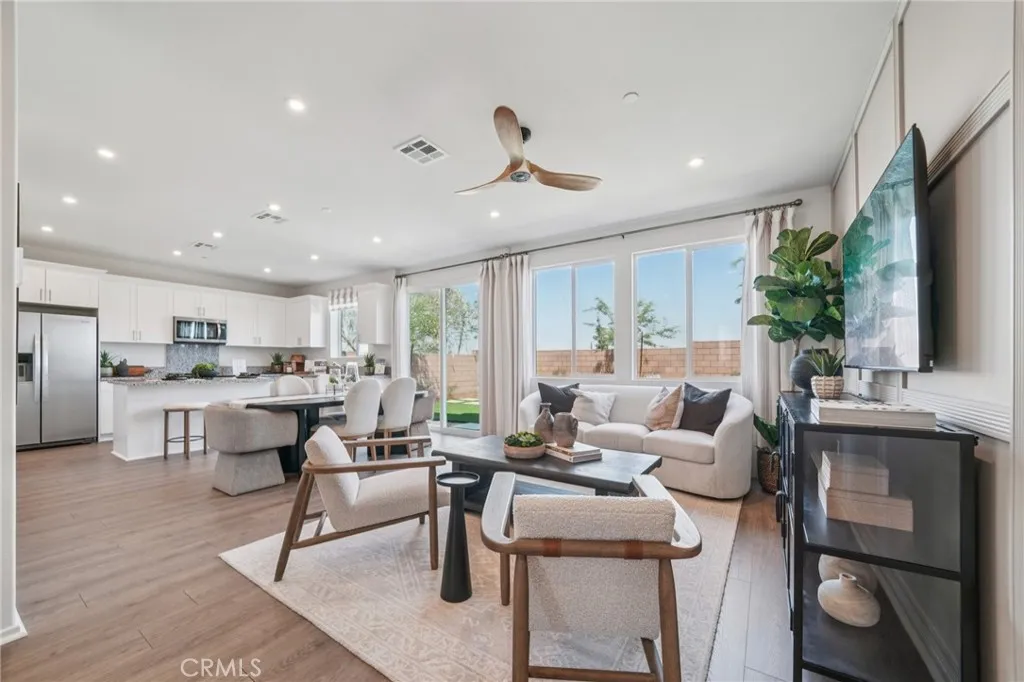 13605 Flying Cloud Way, Victorville, California 92394 home-pic-2