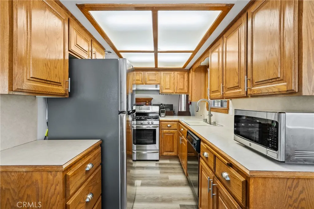28938 Morningside Dr, Castaic, California 91384 home-pic-5