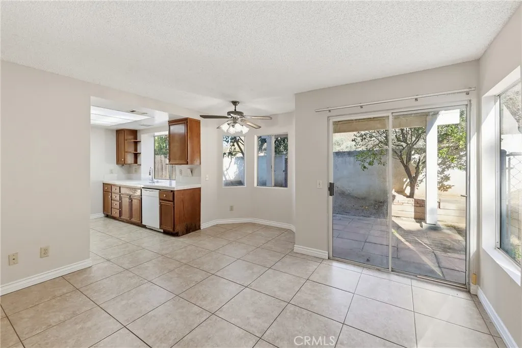 14988 Long View Drive, Fontana, California 92337 home-pic-16
