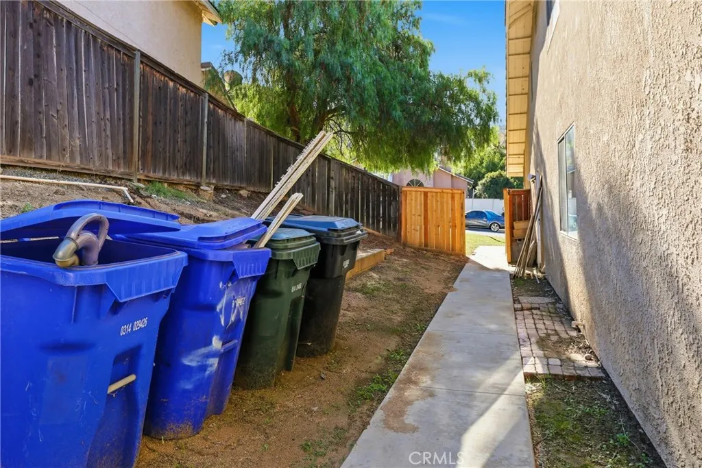 14988 Long View Drive, Fontana, California 92337 home-pic-23