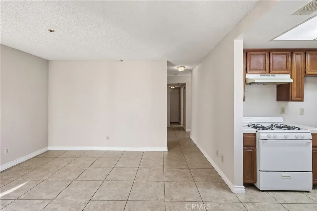 14988 Long View Drive, Fontana, California 92337 home-pic-13