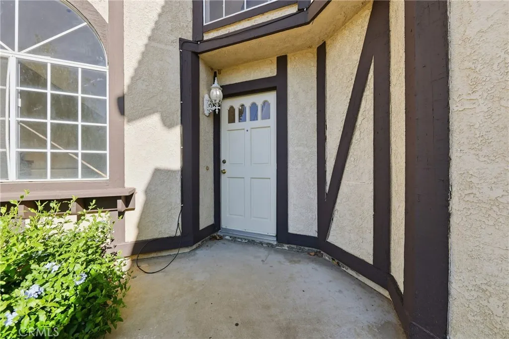 14988 Long View Drive, Fontana, California 92337 home-pic-3