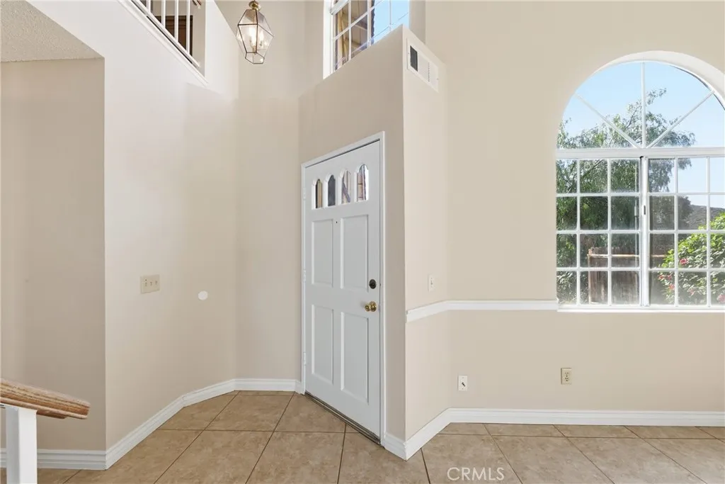 14988 Long View Drive, Fontana, California 92337 home-pic-4