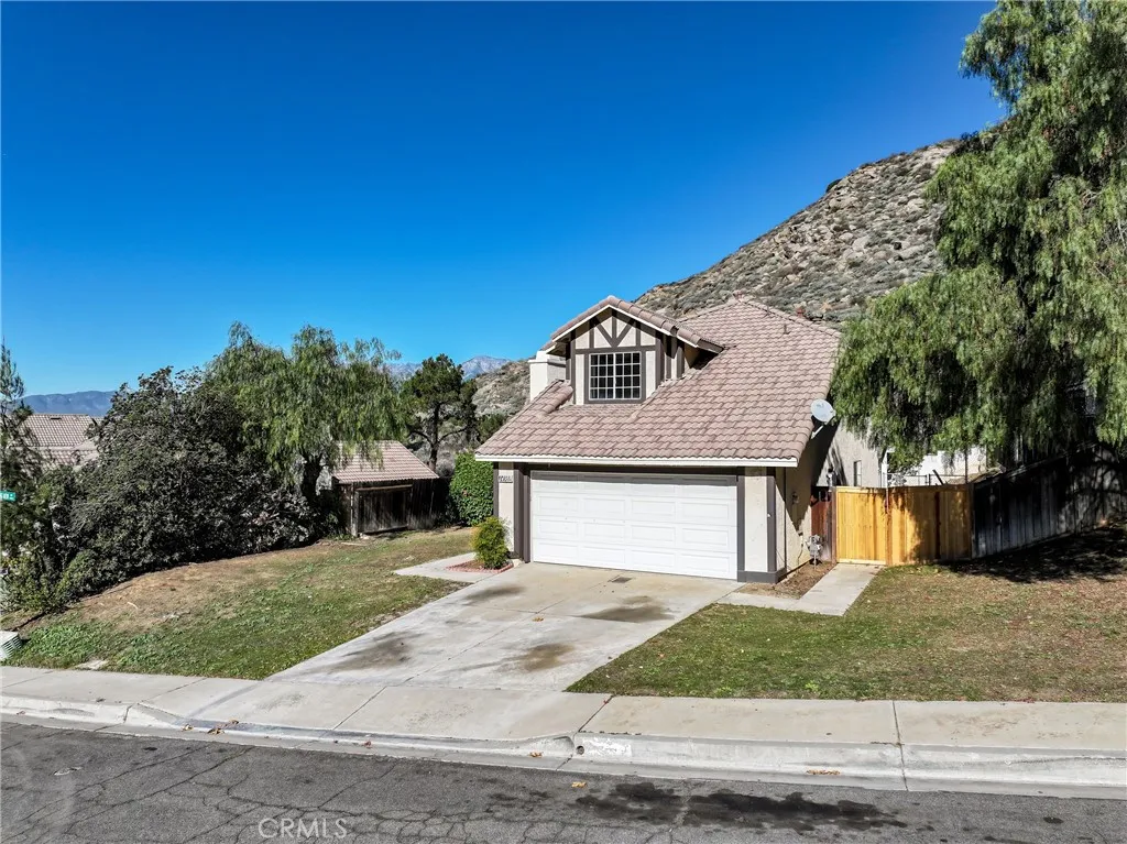 14988 Long View Drive, Fontana, California 92337 home-pic-0