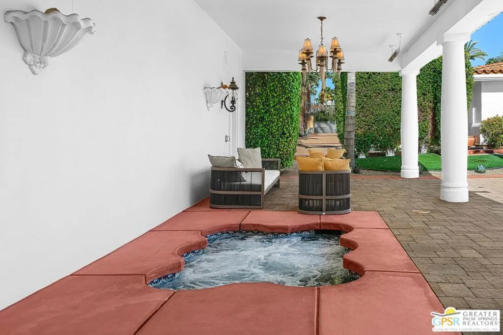 500 W Stevens Road, Palm Springs, California 92262 home-pic-29