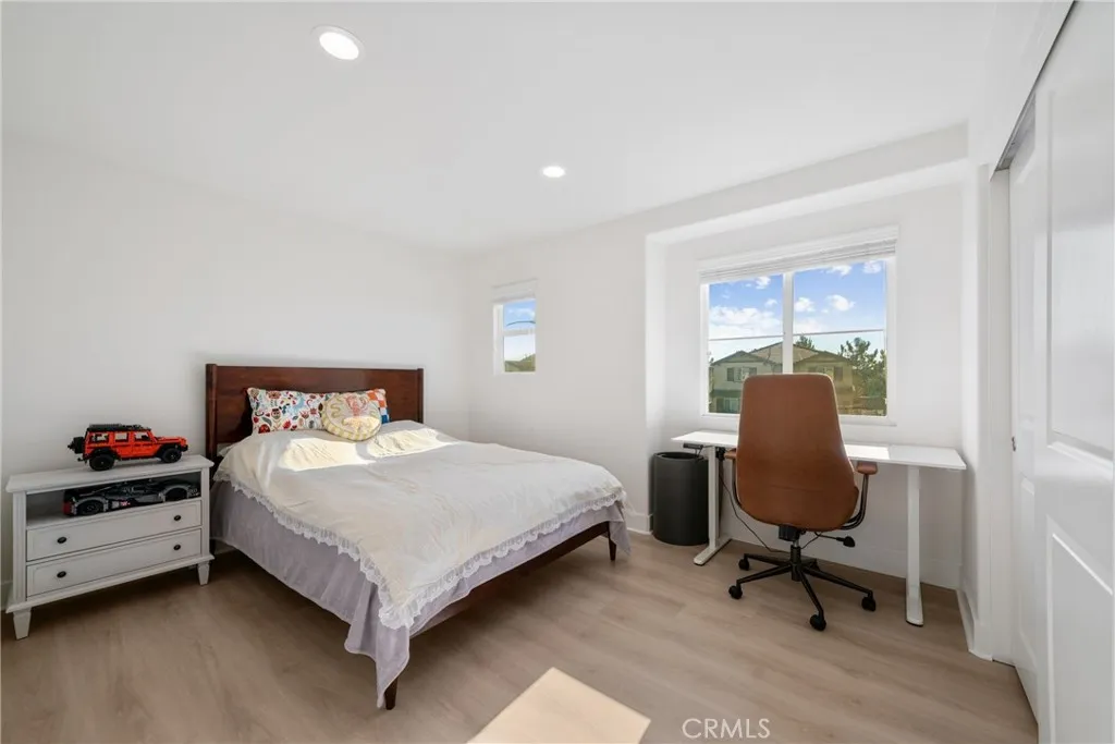 12938 Meridian Court, Eastvale, California 92880 home-pic-18