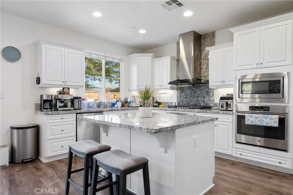 12938 Meridian Court, Eastvale, California 92880 home-pic-8