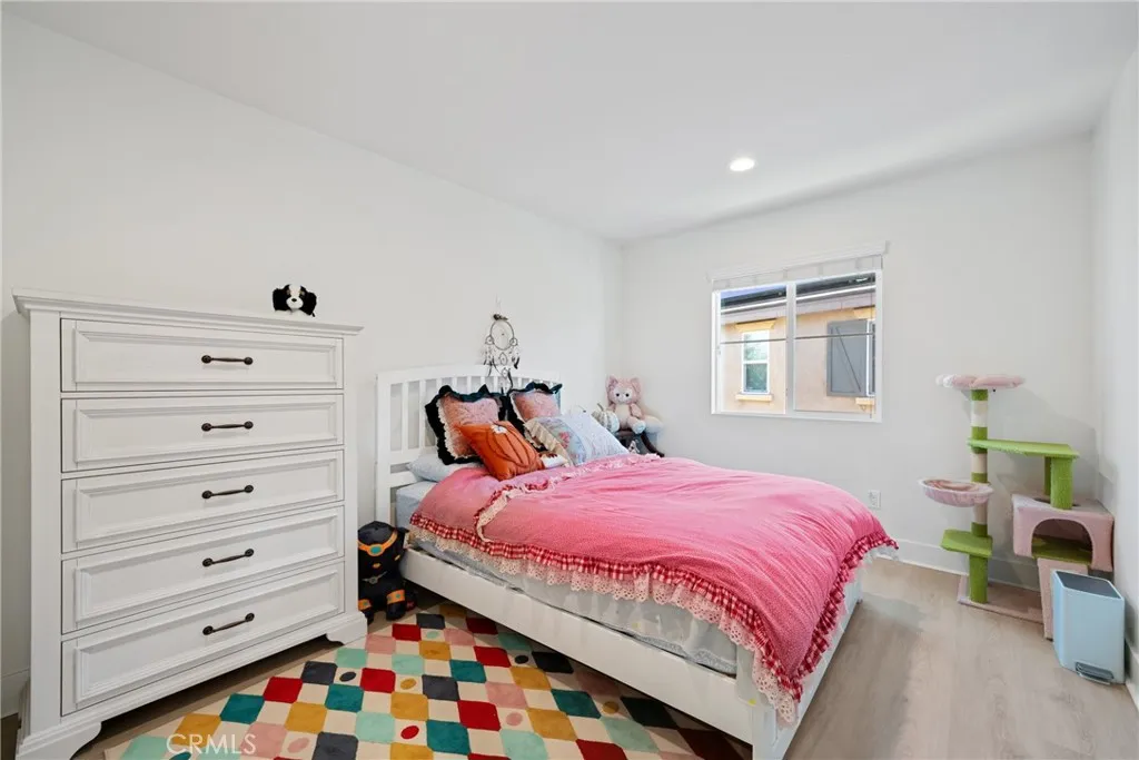 12938 Meridian Court, Eastvale, California 92880 home-pic-20