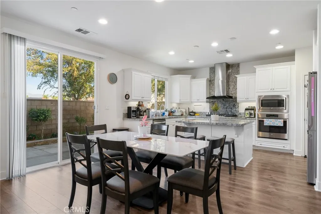 12938 Meridian Court, Eastvale, California 92880 home-pic-7
