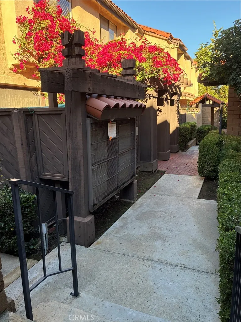 427 E. Mission Road 44, Alhambra, California 91801 home-pic-3