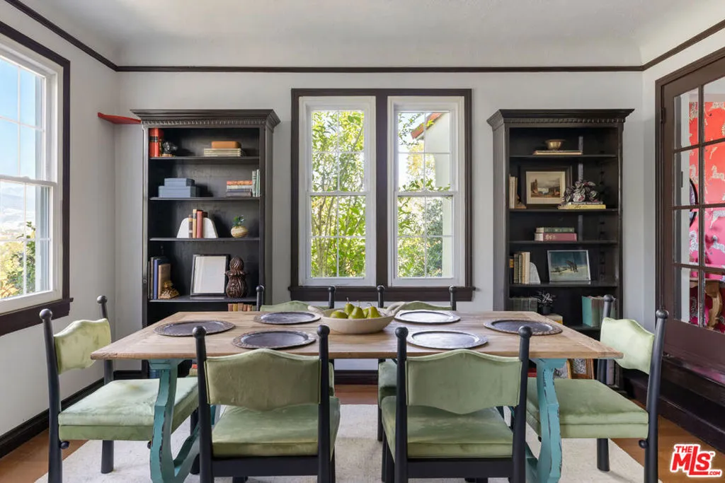 2608 Ivanhoe Drive, Los Angeles, California 90039 home-pic-11