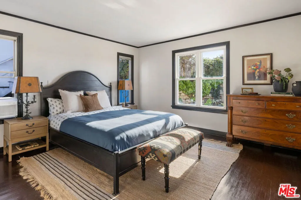 2608 Ivanhoe Drive, Los Angeles, California 90039 home-pic-19