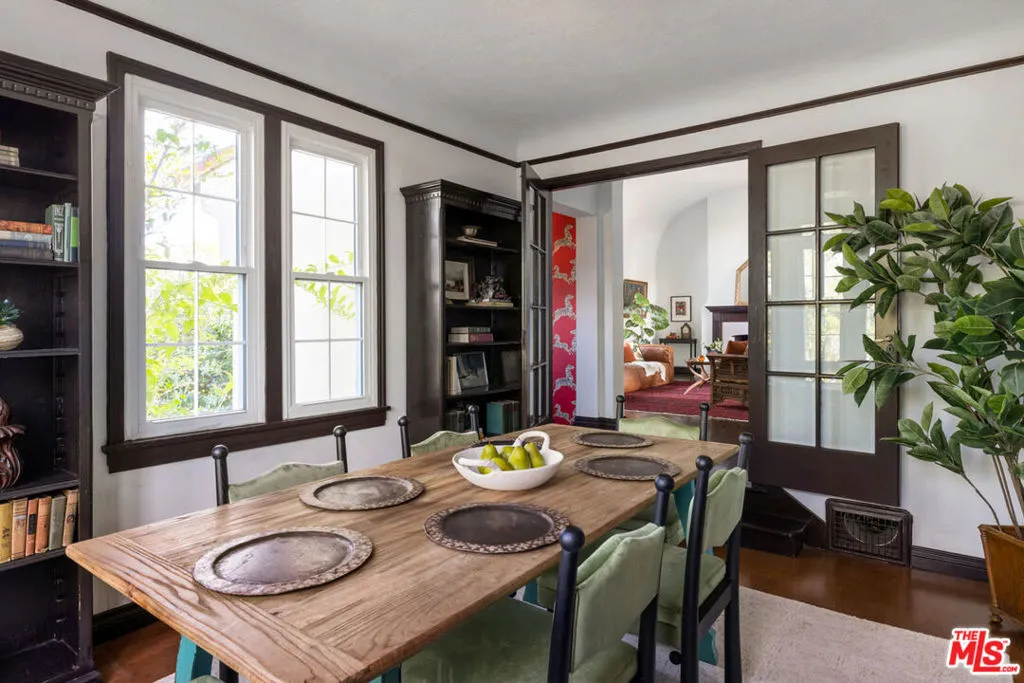 2608 Ivanhoe Drive, Los Angeles, California 90039 home-pic-10