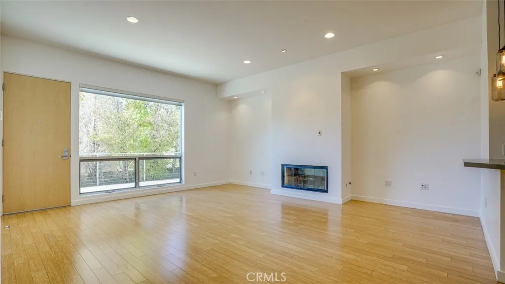 4705 Whitsett 106, Studio City, California 91604 home-pic-20