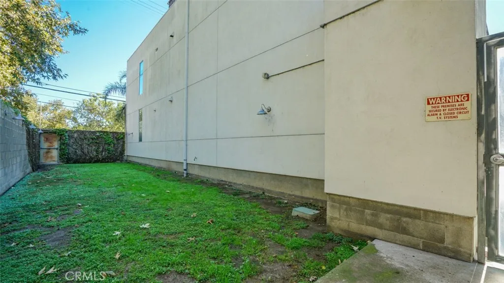 4705 Whitsett 106, Studio City, California 91604 home-pic-60