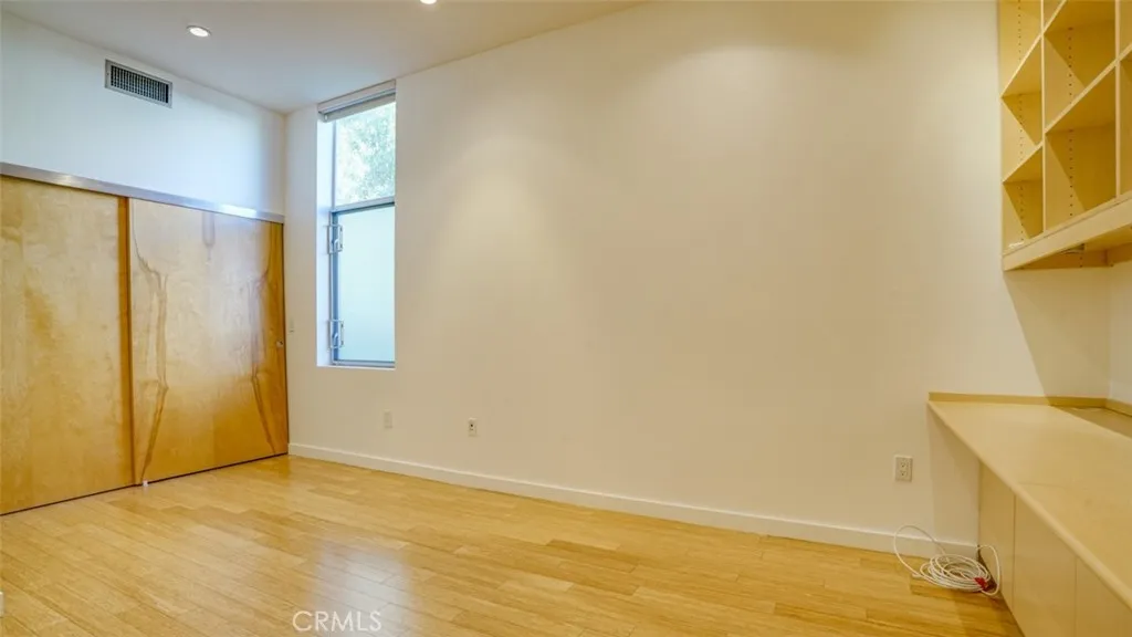 4705 Whitsett, Studio City, California 91604 home-pic-40