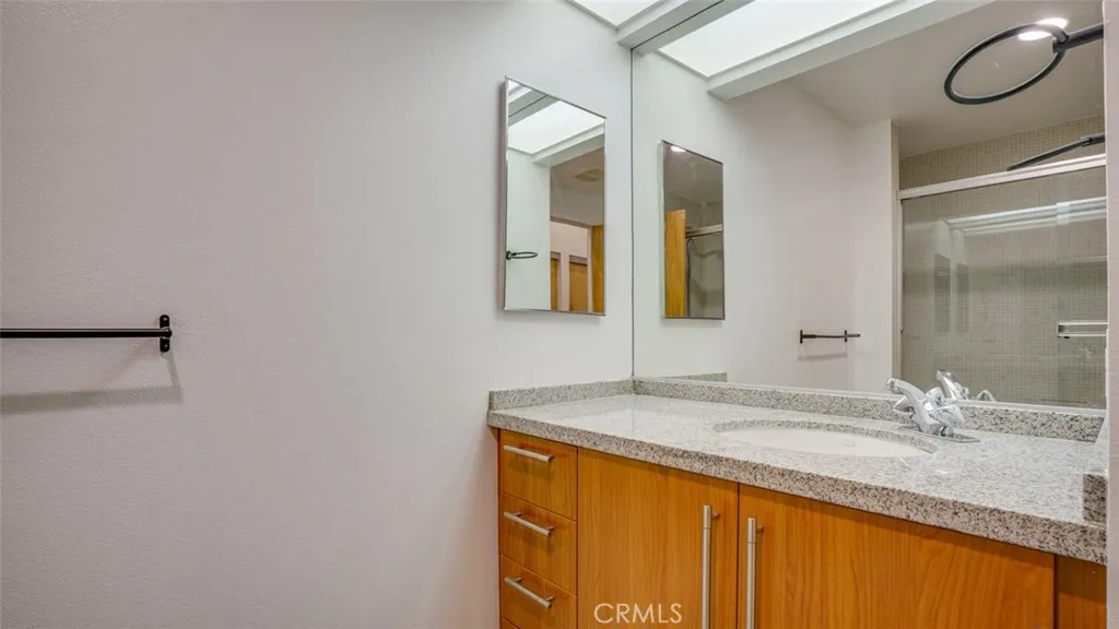 4705 Whitsett 106, Studio City, California 91604 home-pic-57