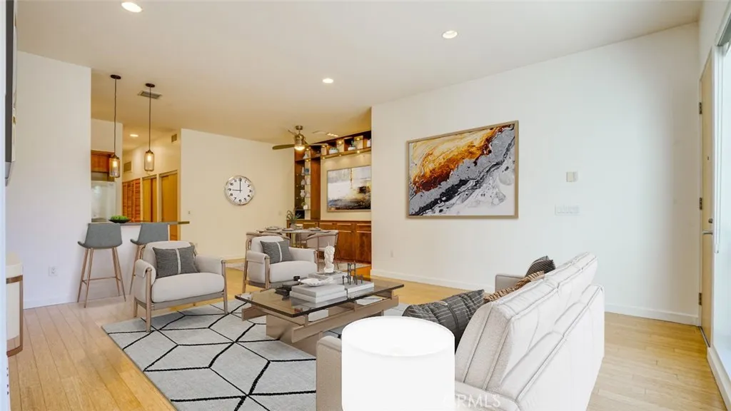 4705 Whitsett 106, Studio City, California 91604 home-pic-17