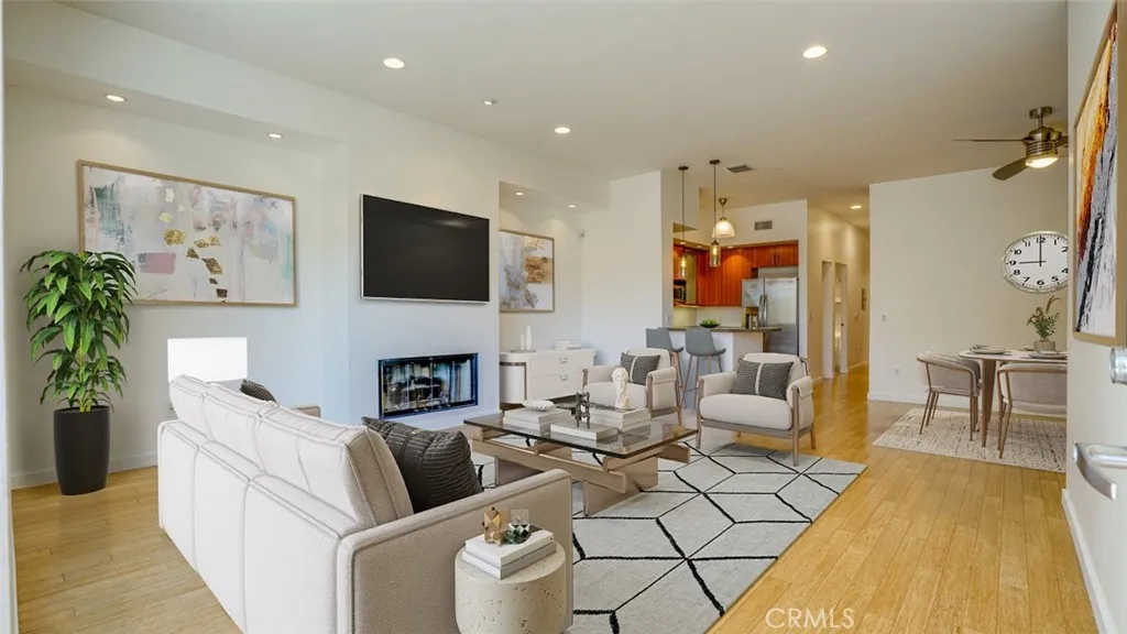 4705 Whitsett 106, Studio City, California 91604 home-pic-15